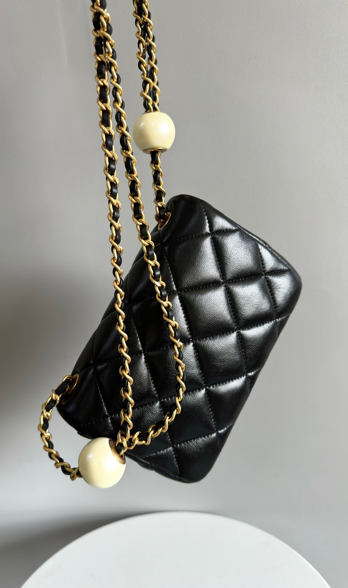 MINI FLAP BAG 17CM BLACK LAMSKIN GOLD HARDWARE