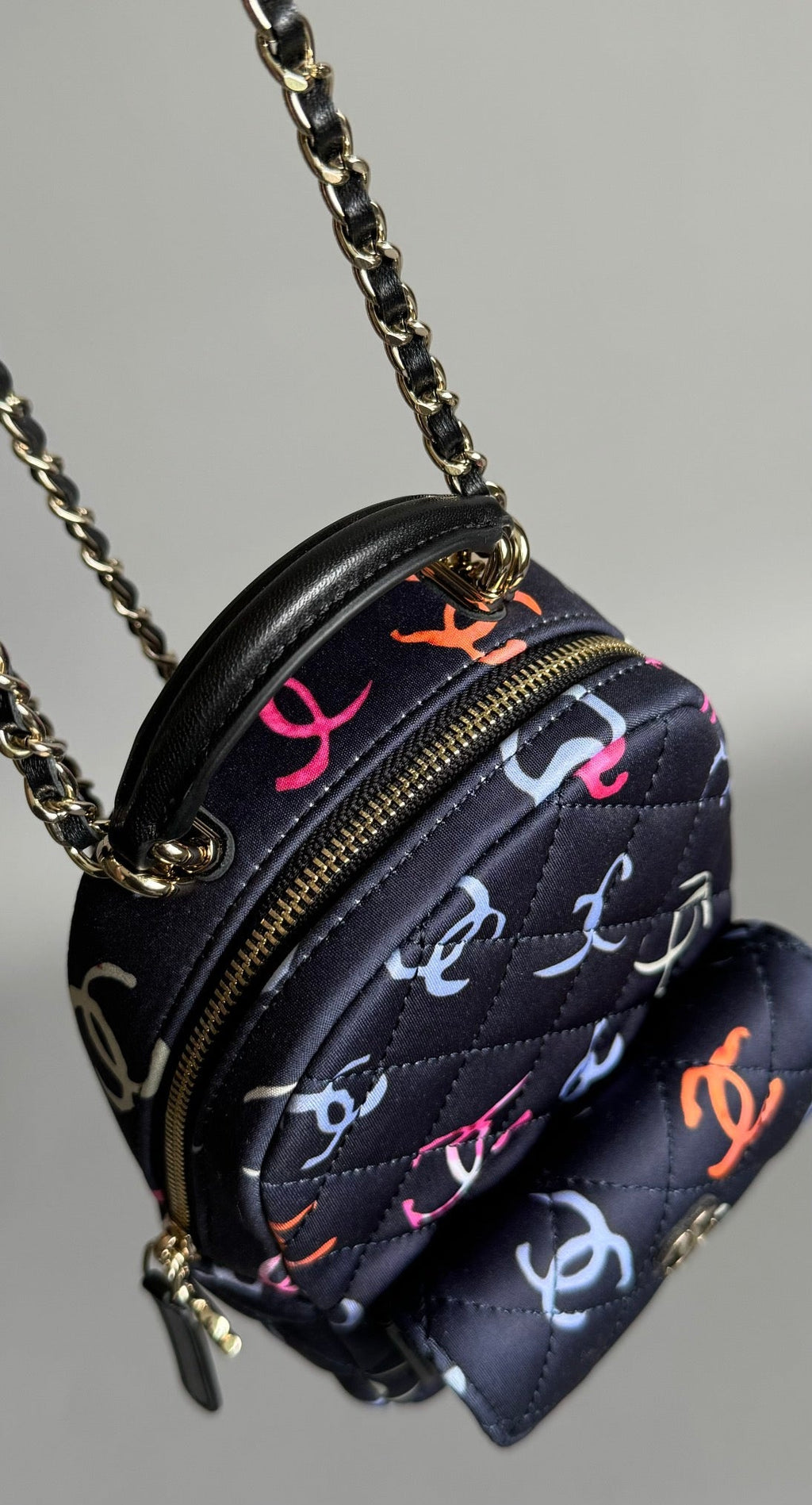 SAC À DOS CC 18CM NOIR ET NOMBREUSES AUTRES COULEURS TISSU IMPRIMÉ QUINCAILLERIE DORÉ