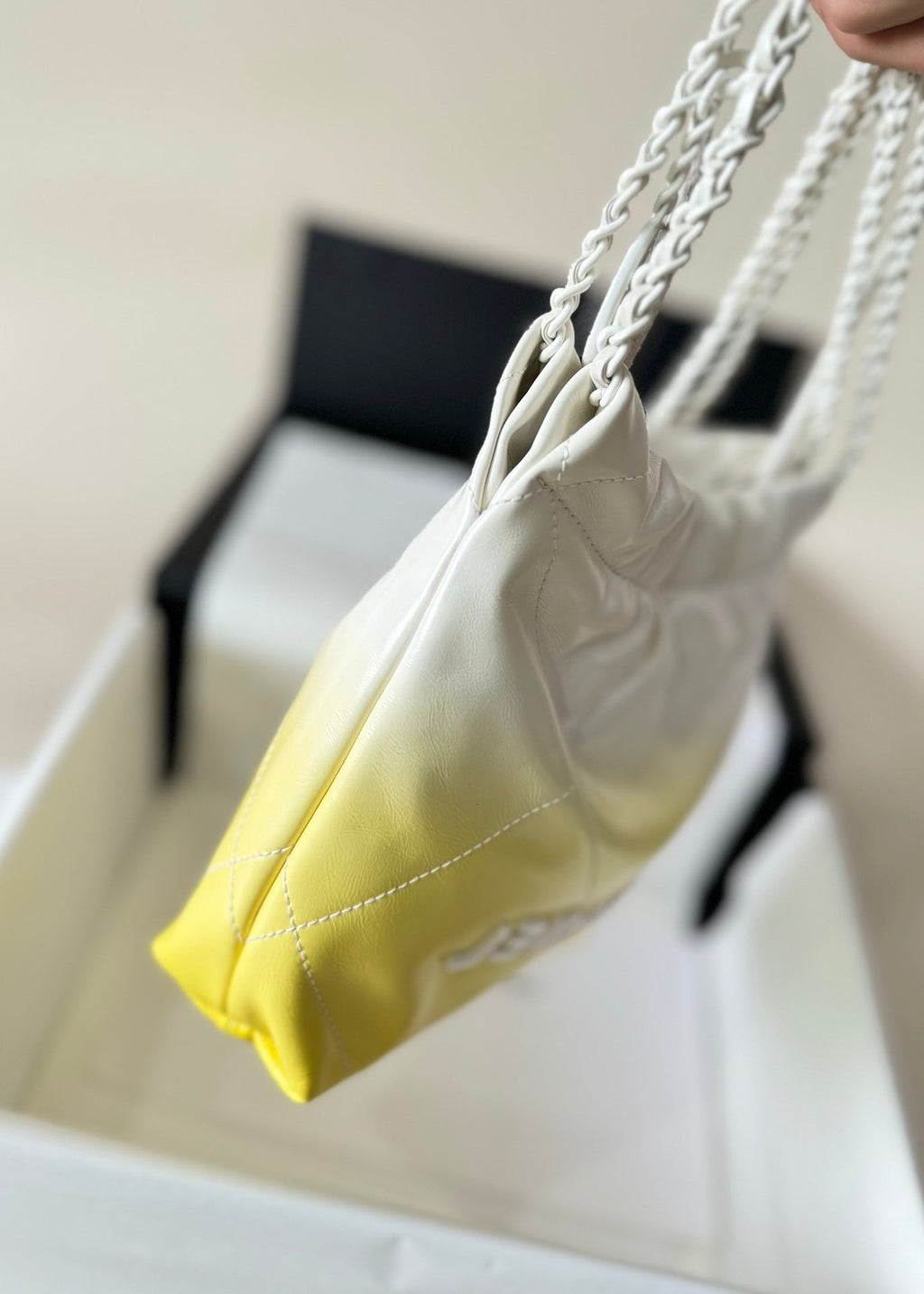 CC HOBO MINI 20CM JAUNE BLANC AGNEAU