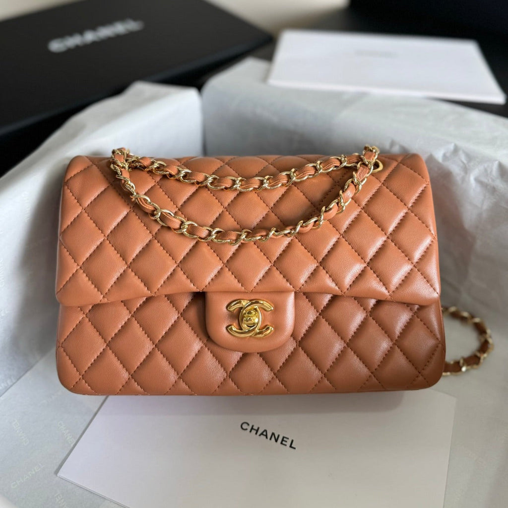 SAC À RABAT MOYEN 25 CUIR D'AGNEAU MARRON QUINCAILLERIE DORÉ