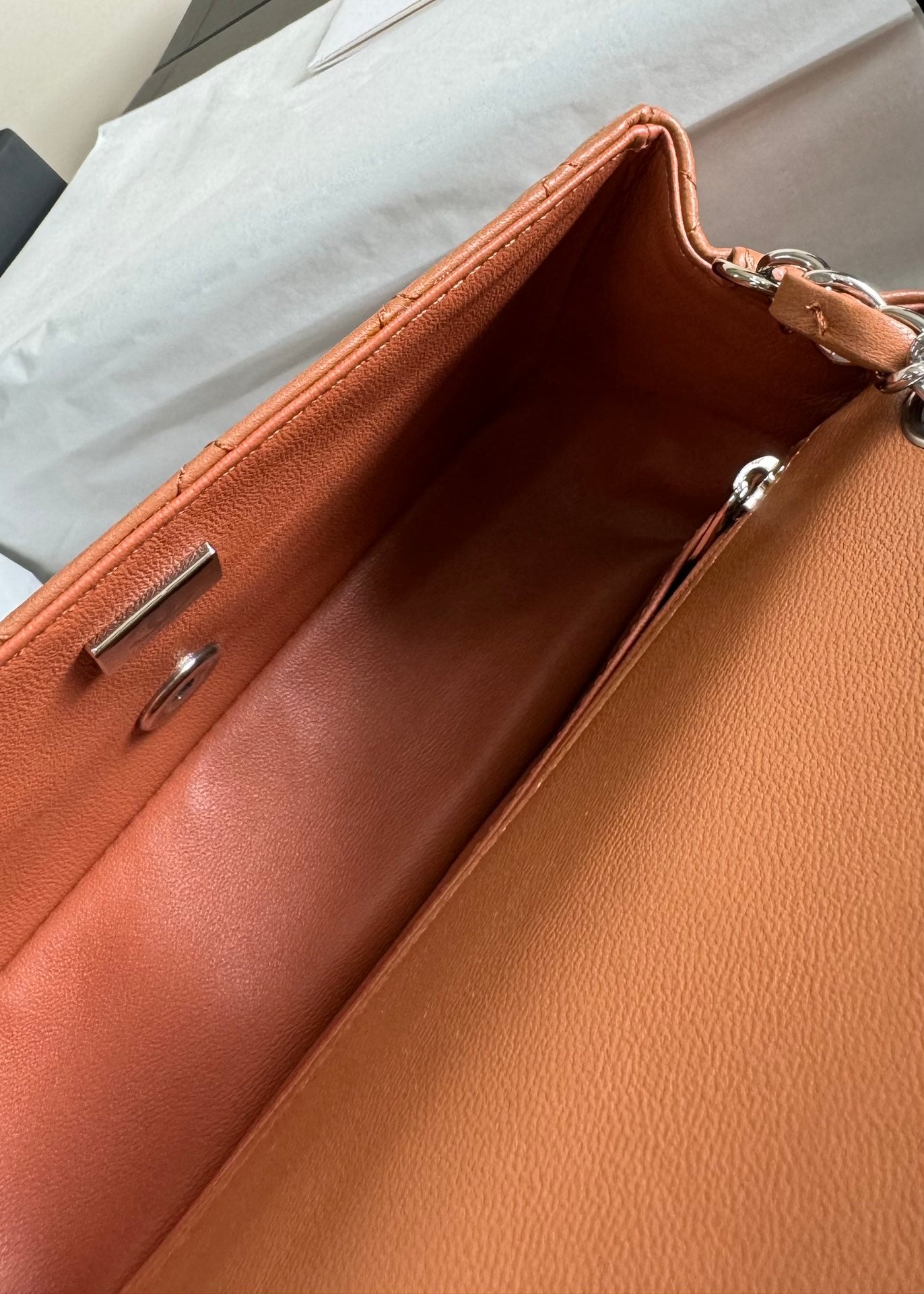 FLAP BAG MINI 20 BROWN LAMBSKIN SILVER HARDWARE