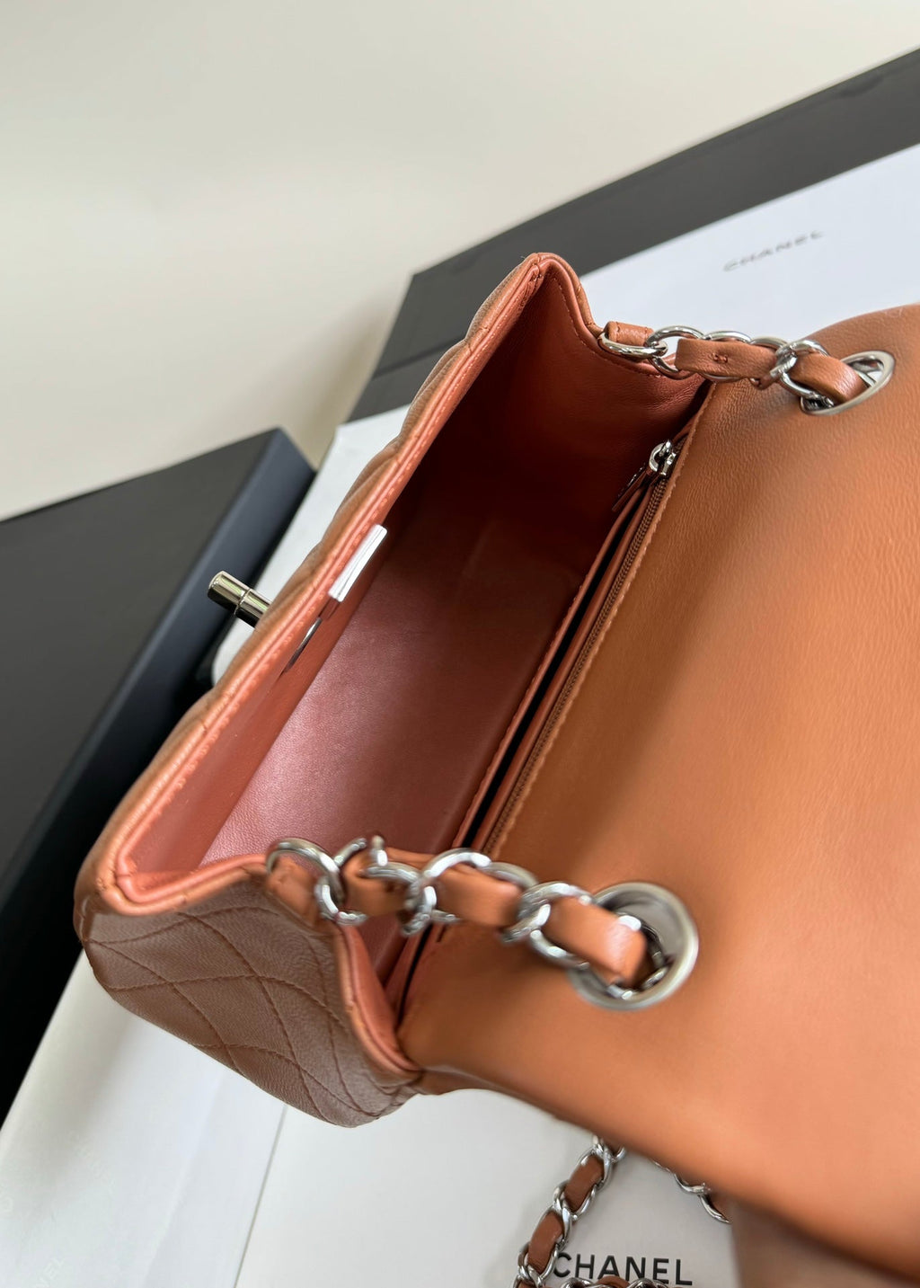 MINI FLAP BAG 17 BROWN LAMBSKIN SILVER HARDWARE