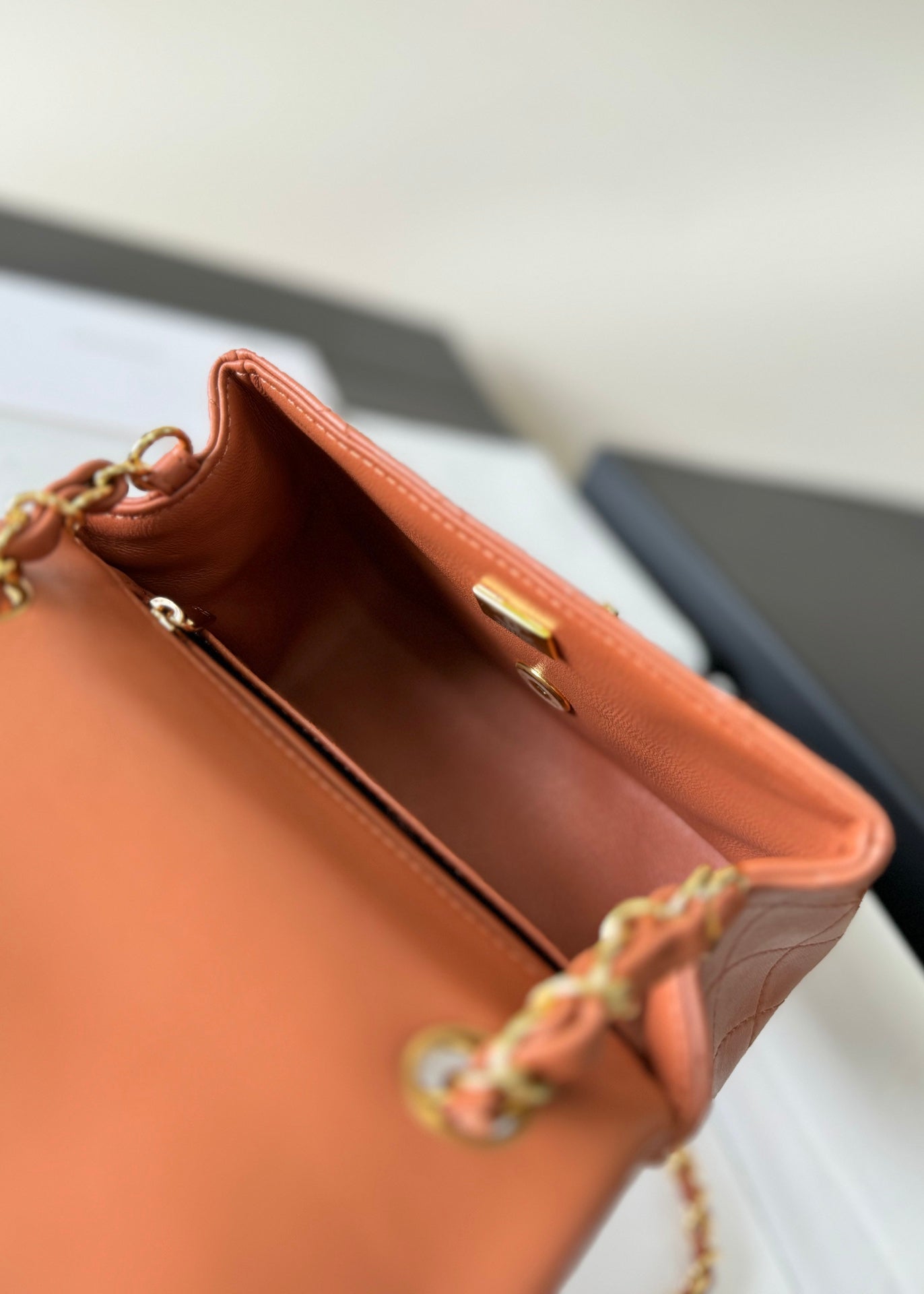 MINI FLAP BAG 17 BROWN LAMBSKIN GOLD HARDWARE
