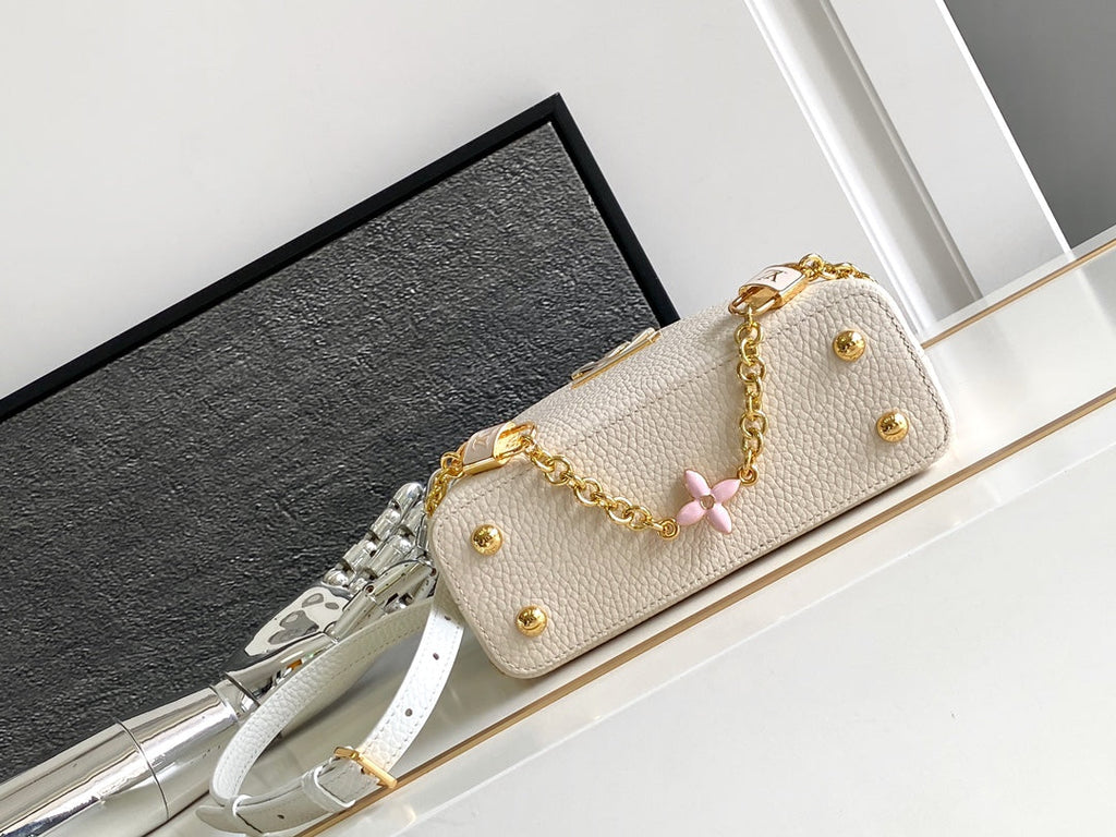 CAPUCINES MINI 21 EN BLANC PERLE MIX BLEU CIEL TAURILLON QUINCAILLERIE OR
