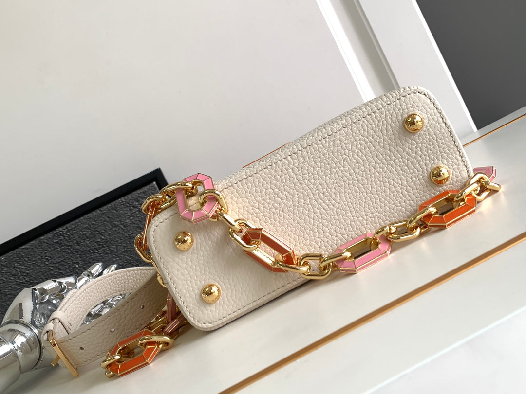 CAPUCINES MINI 21 EN TAURILLON BLANC PERLE QUINCAILLERIE OR