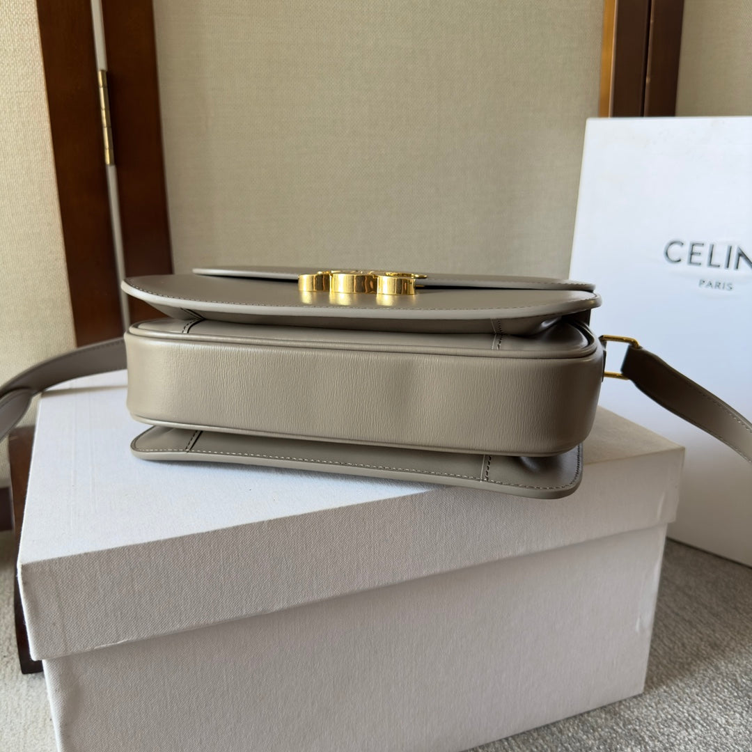 CLASSIQUE TRIOMPHE 22 CUIR DE VEAU GRIS QUINCAILLERIE OR