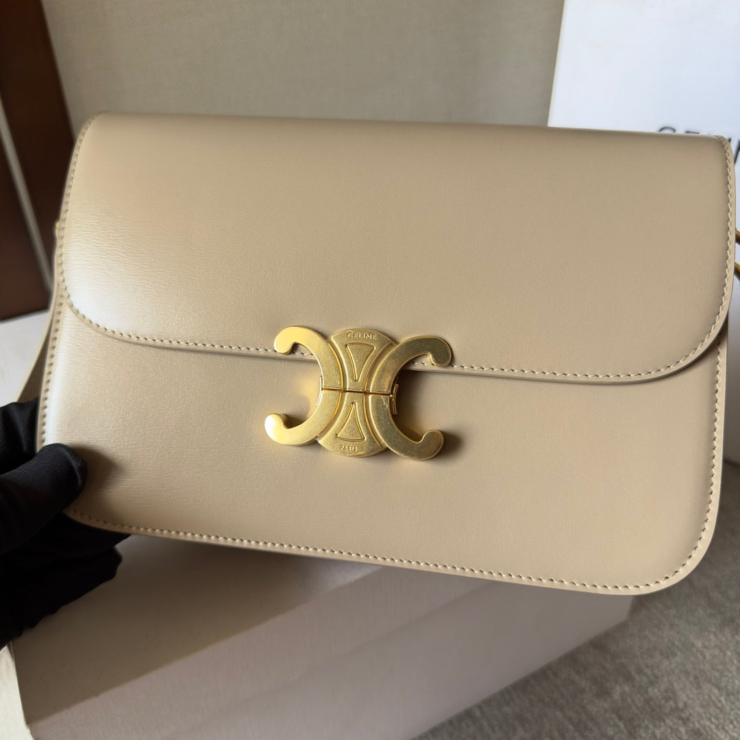 CLASSIQUE TRIOMPHE 22 BEIGE CALFSKIN GOLD HARDWARE