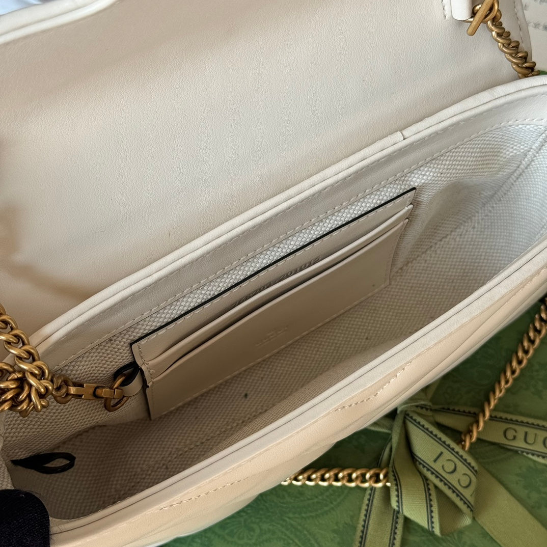 GG MARMONT 21CM EN CUIR DE VEAU BLANC DOUBLE G CLOUS QUINCAILLERIE DORÉ