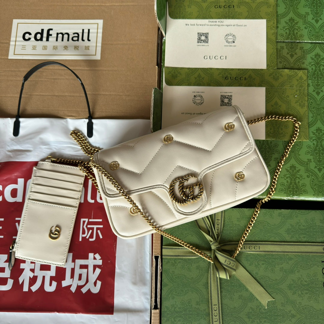 GG MARMONT 21CM EN CUIR DE VEAU BLANC DOUBLE G CLOUS QUINCAILLERIE DORÉ