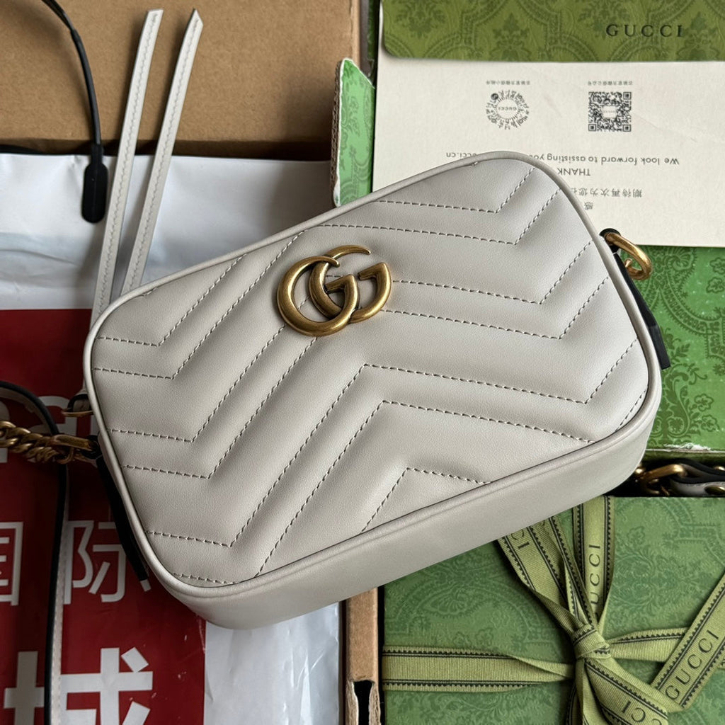 GG MARMONT MINI 18CM ZIP HAUT EN CUIR DE VEAU CRÈME QUINCAILLERIE DORÉ