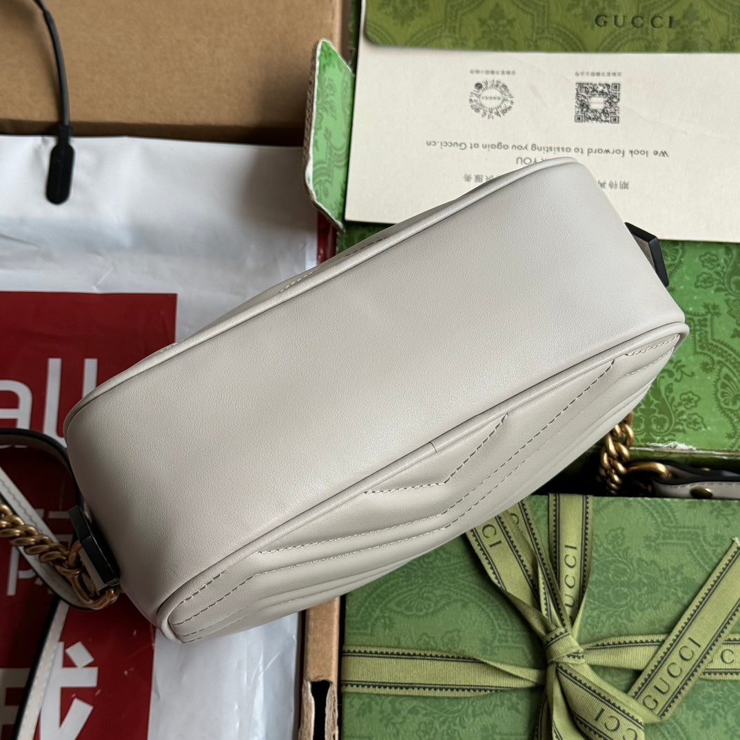 GG MARMONT MINI 18CM ZIP HAUT EN CUIR DE VEAU CRÈME QUINCAILLERIE DORÉ