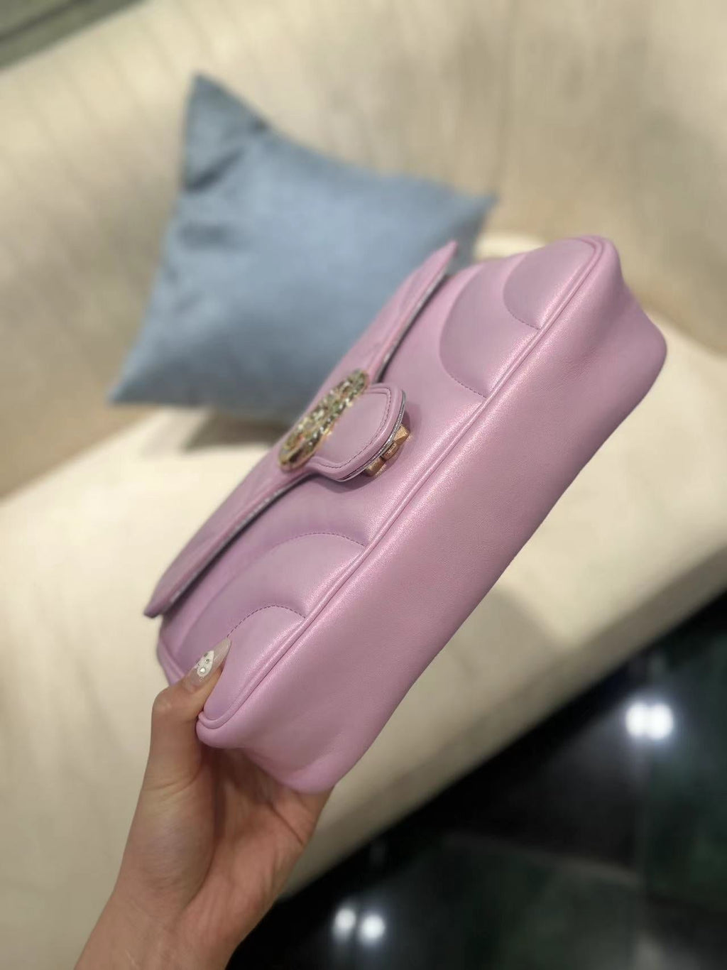 SAC À BANDOULIÈRE MOYEN GG MARMONT 26 EN CUIR DE VEAU ROSE CLAIR