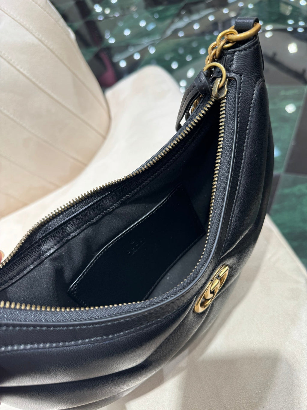 SAC GG SMALL 26 MARMONT EN CUIR DE VEAU NOIR