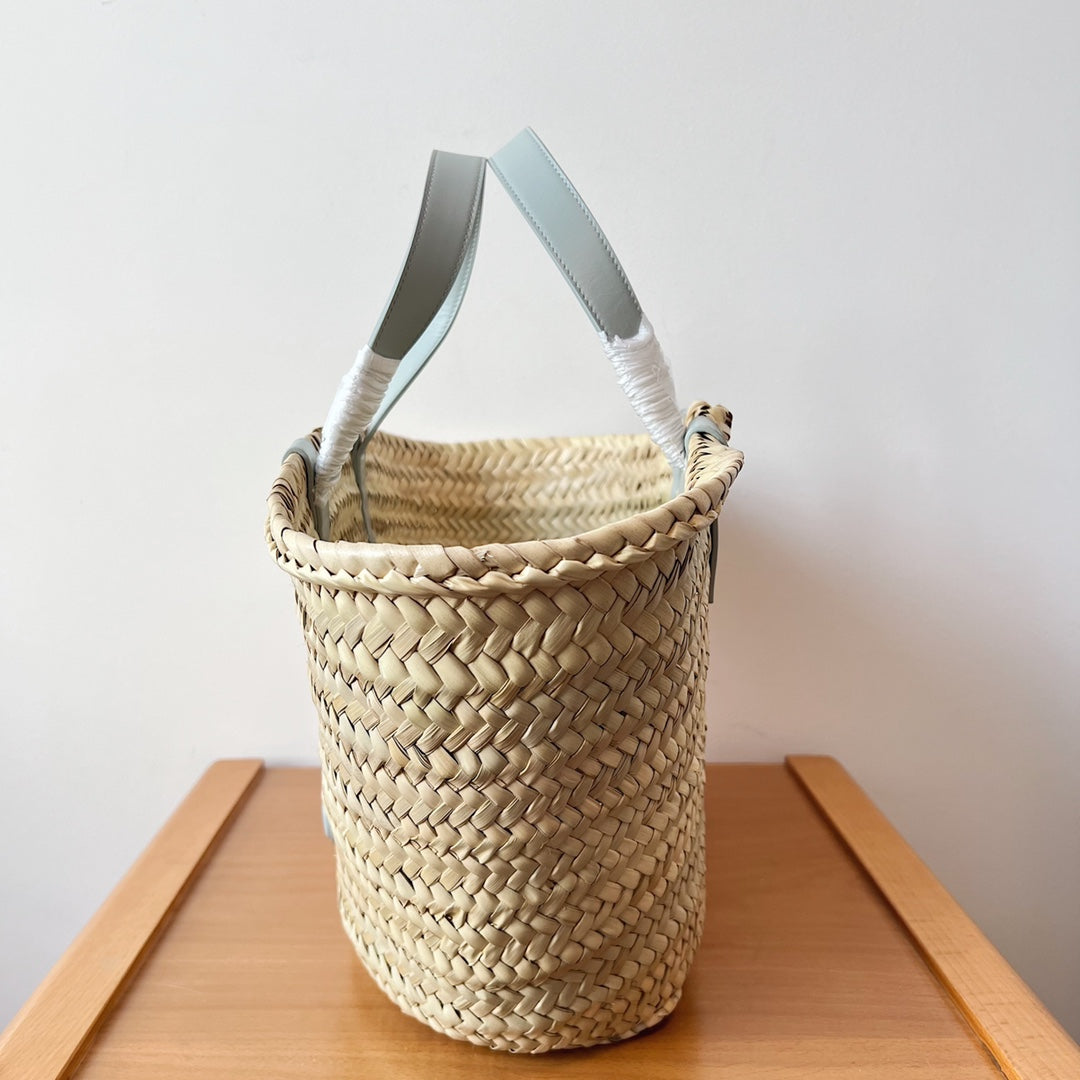 TEEN SUPPLE CLASSIC PANIER 21CM RAFFIA CLOUD BLUE CALFSKIN