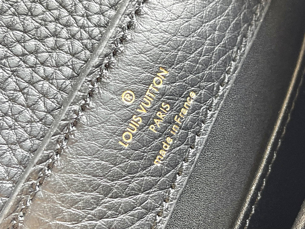 CAPUCINES MINI 21 BLACK TAURILLON GOLD HARDWARE