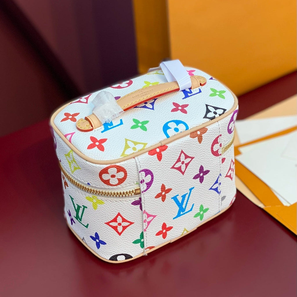NICE NANO 14 EN TOILE MONOGRAMME MULTICOLORE FERMETURE ÉCLAIR DORÉ