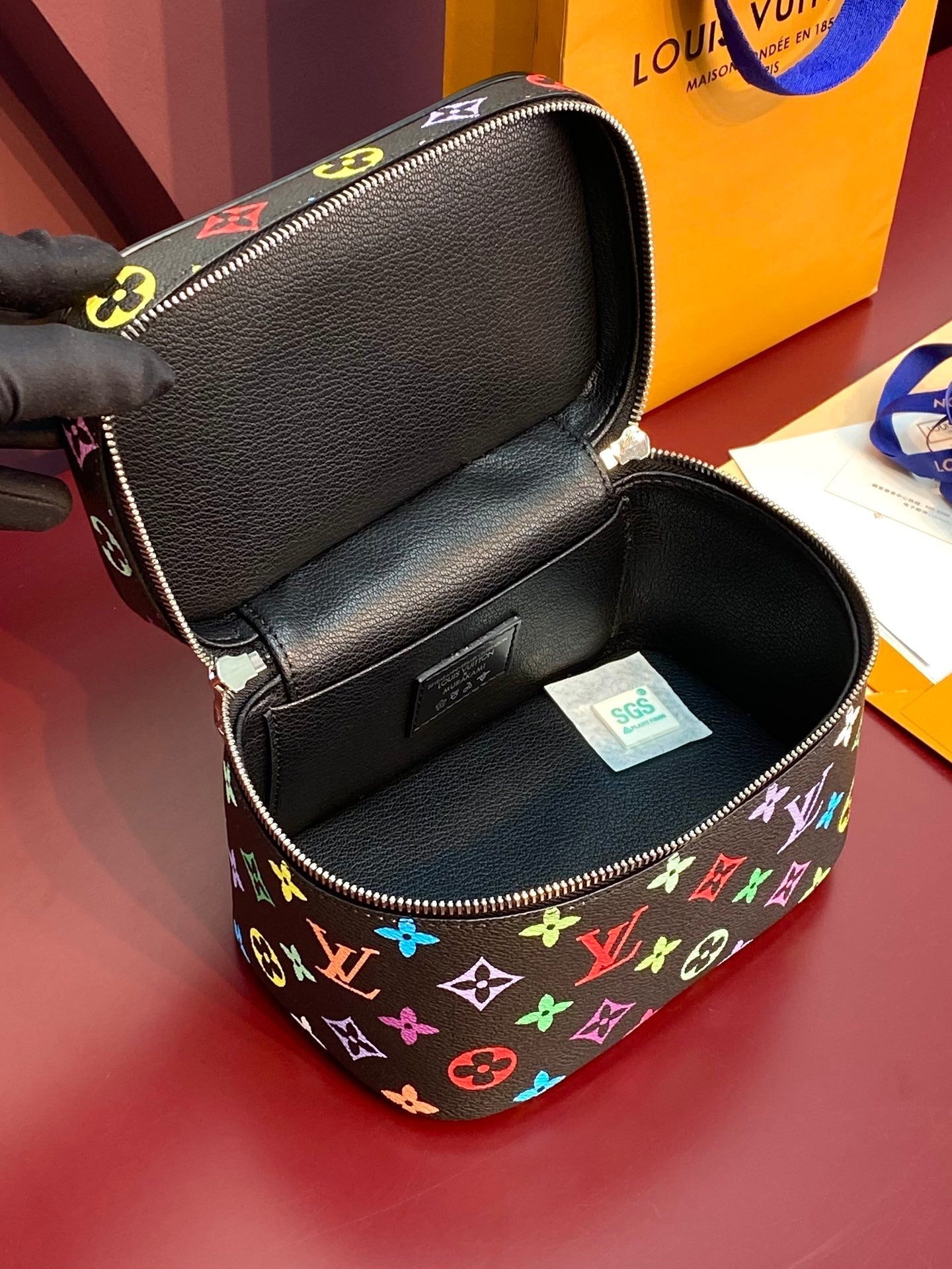 JOLI BB 20 EN TOILE MONOGRAMME COLORÉE AVEC FERMETURE ÉCLAIR ARGENTÉE
