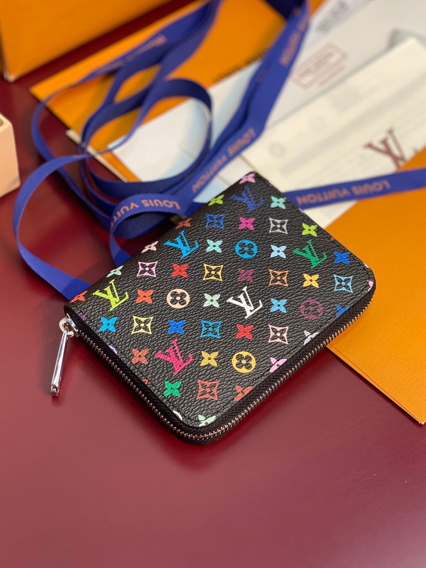PORTE-MONNAIE LV X TM ZIPPY EN TOILE MONOGRAMME MULTICOLORE NOIRE