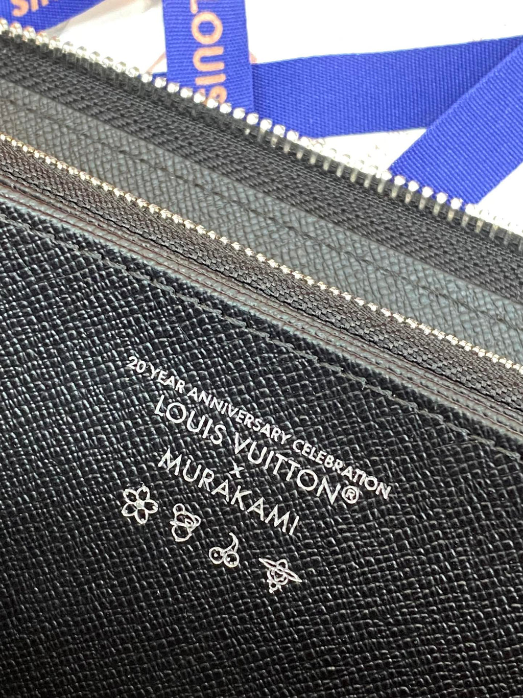 PORTEFEUILLE ZIPPÉ LV X TM EN TOILE MONOGRAMME NOIR MULTICOLORE