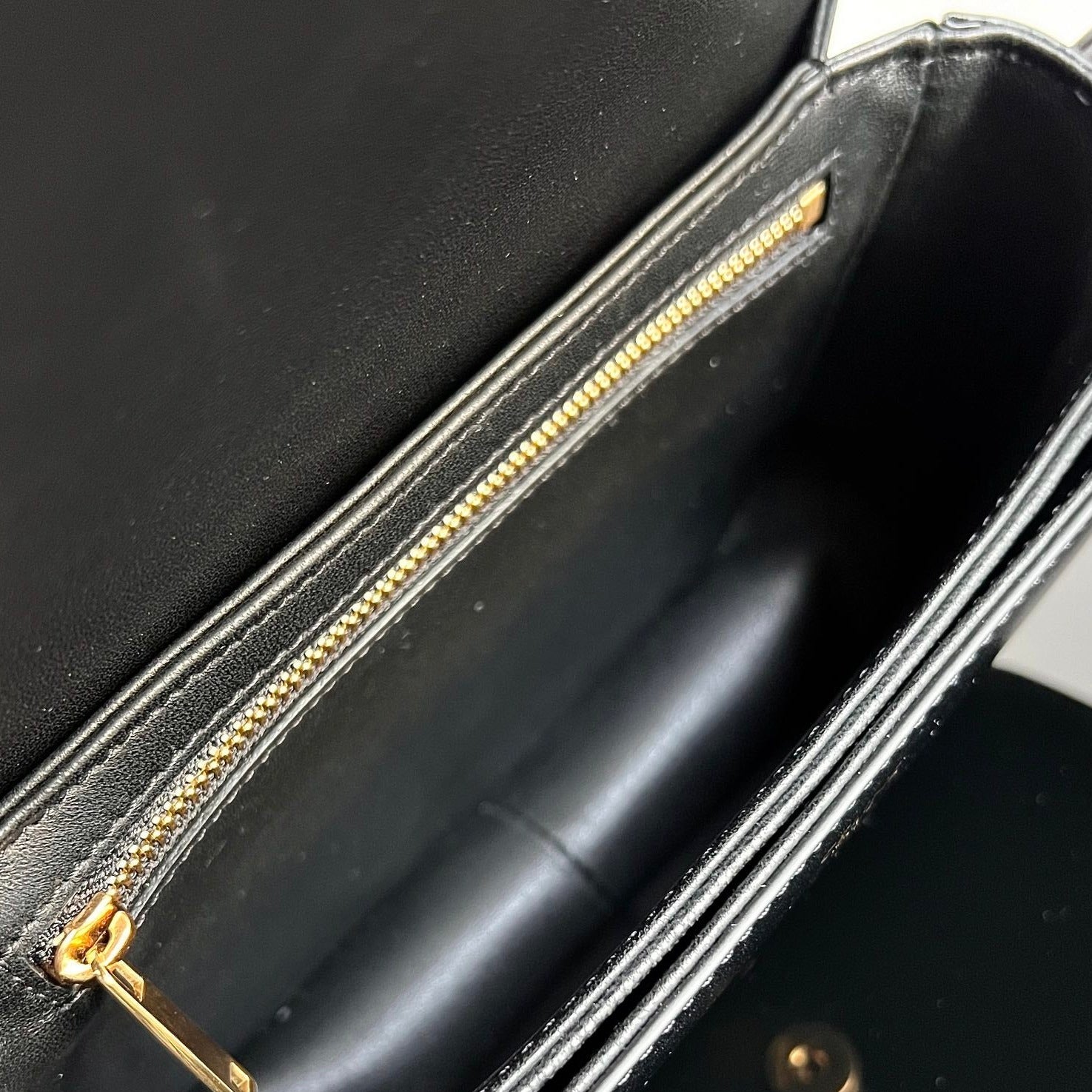 CLASSIQUE TRIOMPHE 22 CUIR DE VEAU LISSE NOIR