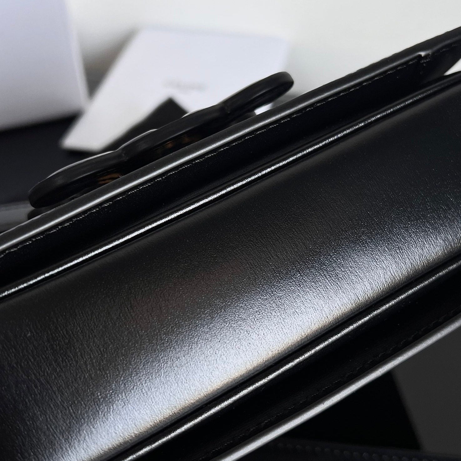 CLASSIQUE TRIOMPHE 22 CUIR DE VEAU LISSE NOIR