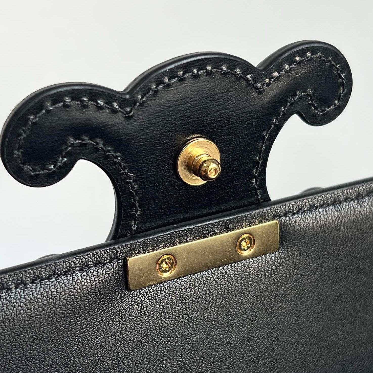 CLASSIQUE TRIOMPHE 22 CUIR DE VEAU LISSE NOIR