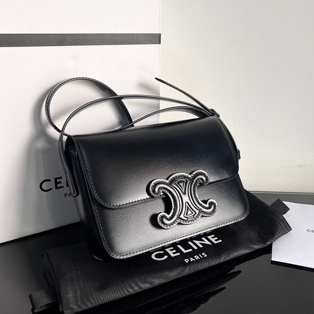 TEEN TRIOMPHE 18 TOUT NOIR CUIR DE VEAU ACIER DORÉ