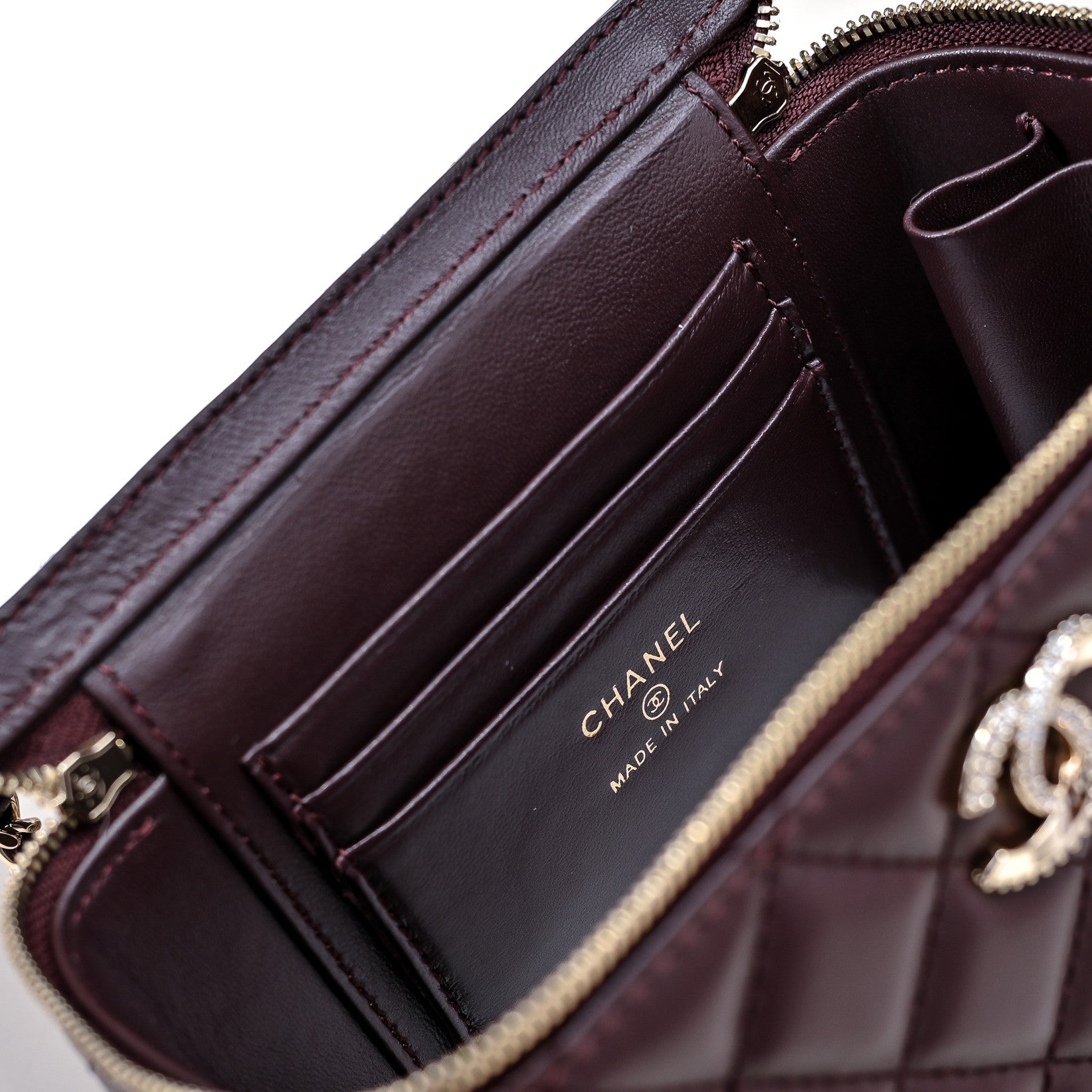 CC 24K VANITY TOP HANDLE 17CM BURGUNDY LAMBSKIN SILVER HARDWARE