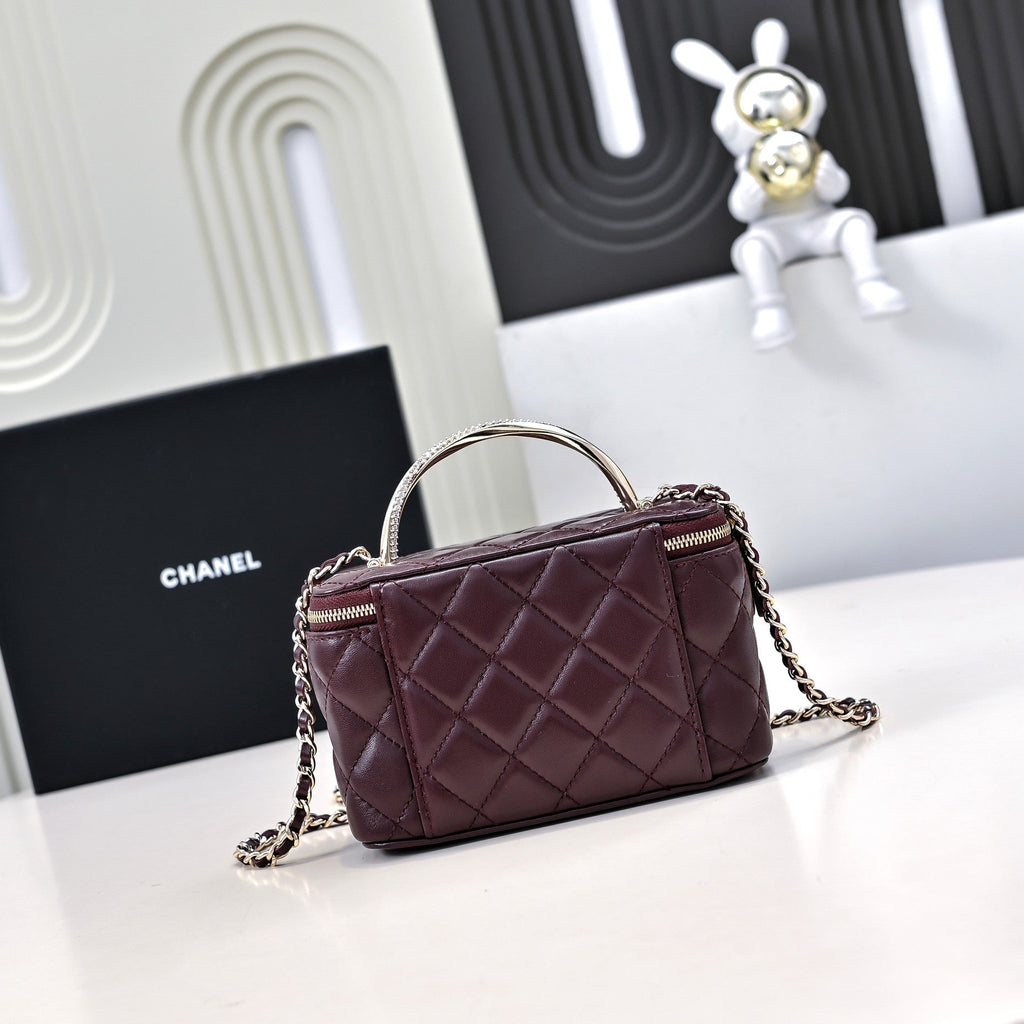 CC 24K VANITY TOP HANDLE 17CM BURGUNDY LAMBSKIN SILVER HARDWARE
