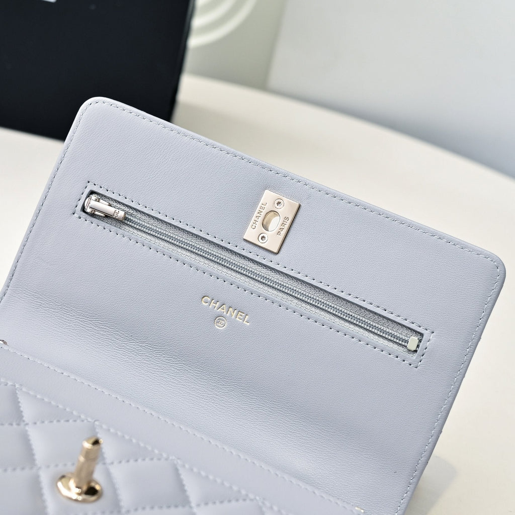 CC 24K WOC TOP HANDLE 19CM LIGHT GREY LAMBSKIN LIGHT GOLD HARDWARE