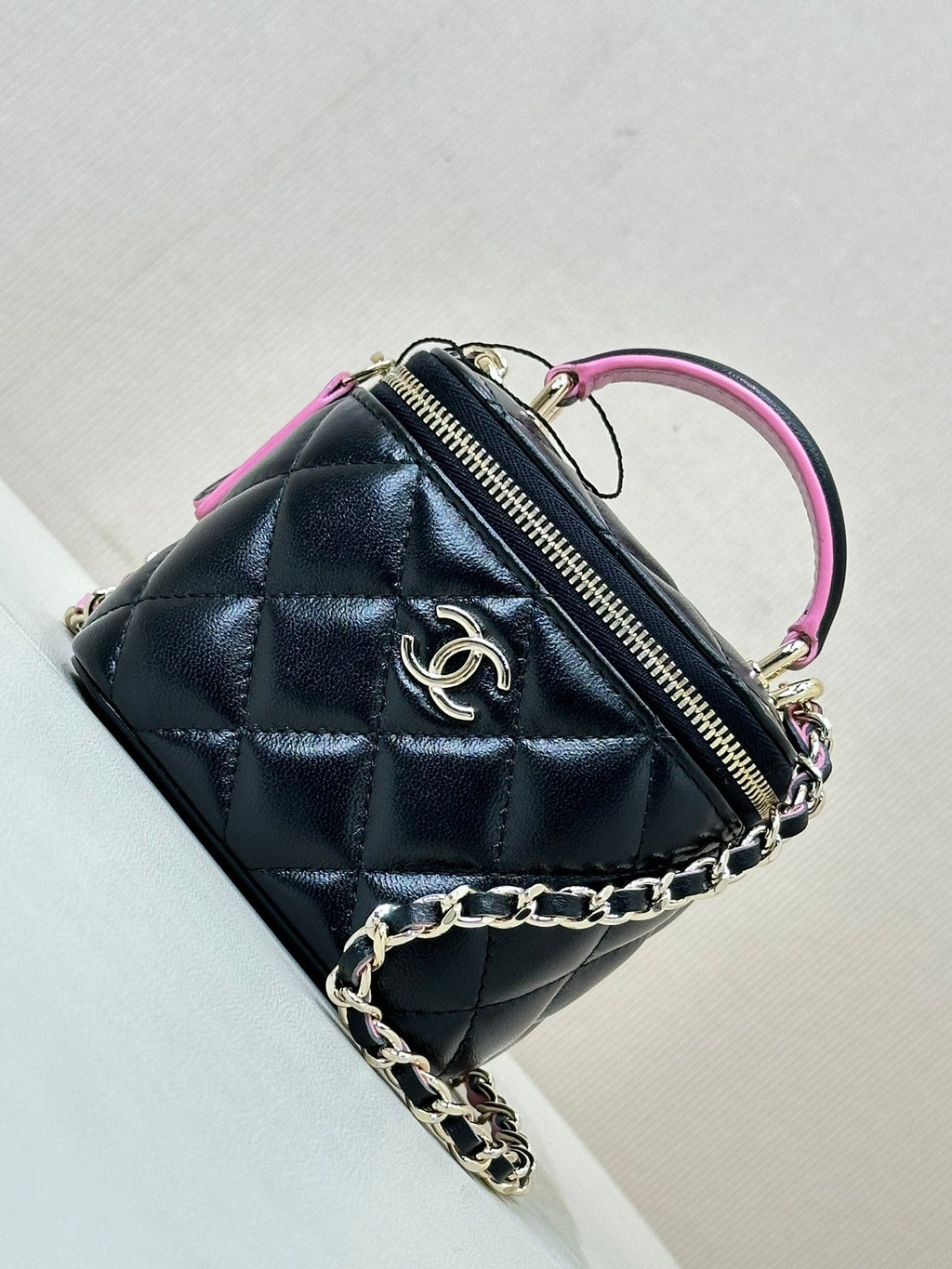 VANITY SHOULDER BAG TOP HANDLE 10CM BLACK PINK LAMBSKIN