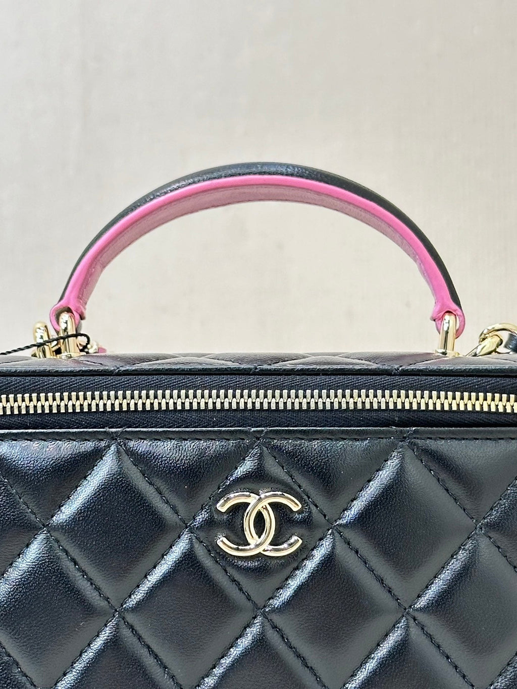 VANITY SHOULDER BAG TOP HANDLE 17CM BLACK PINK LAMBSKIN