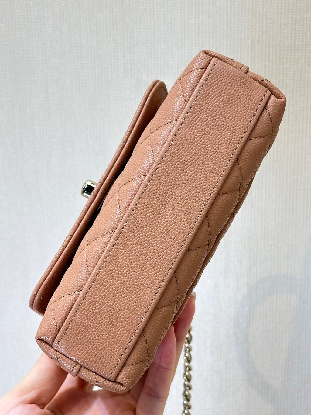 CC 24K COCO HANDLE NANO 14,5 CM BEGIE GRAINÉ VEAU QUINCAILLERIE DORÉ 