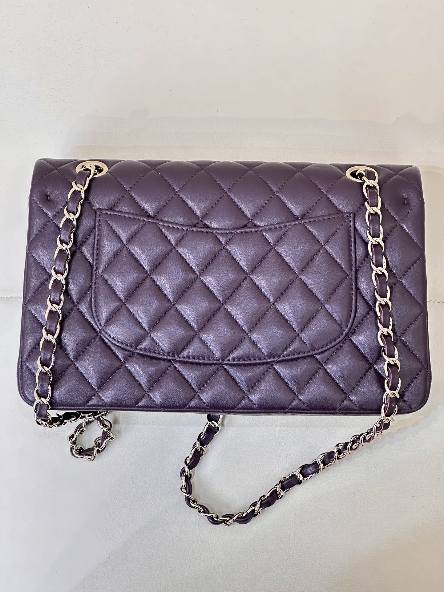RABAT CLASSIQUE 25CM CUIR D'AGNEAU VIOLET QUINCAILLERIE OR CLAIR 
