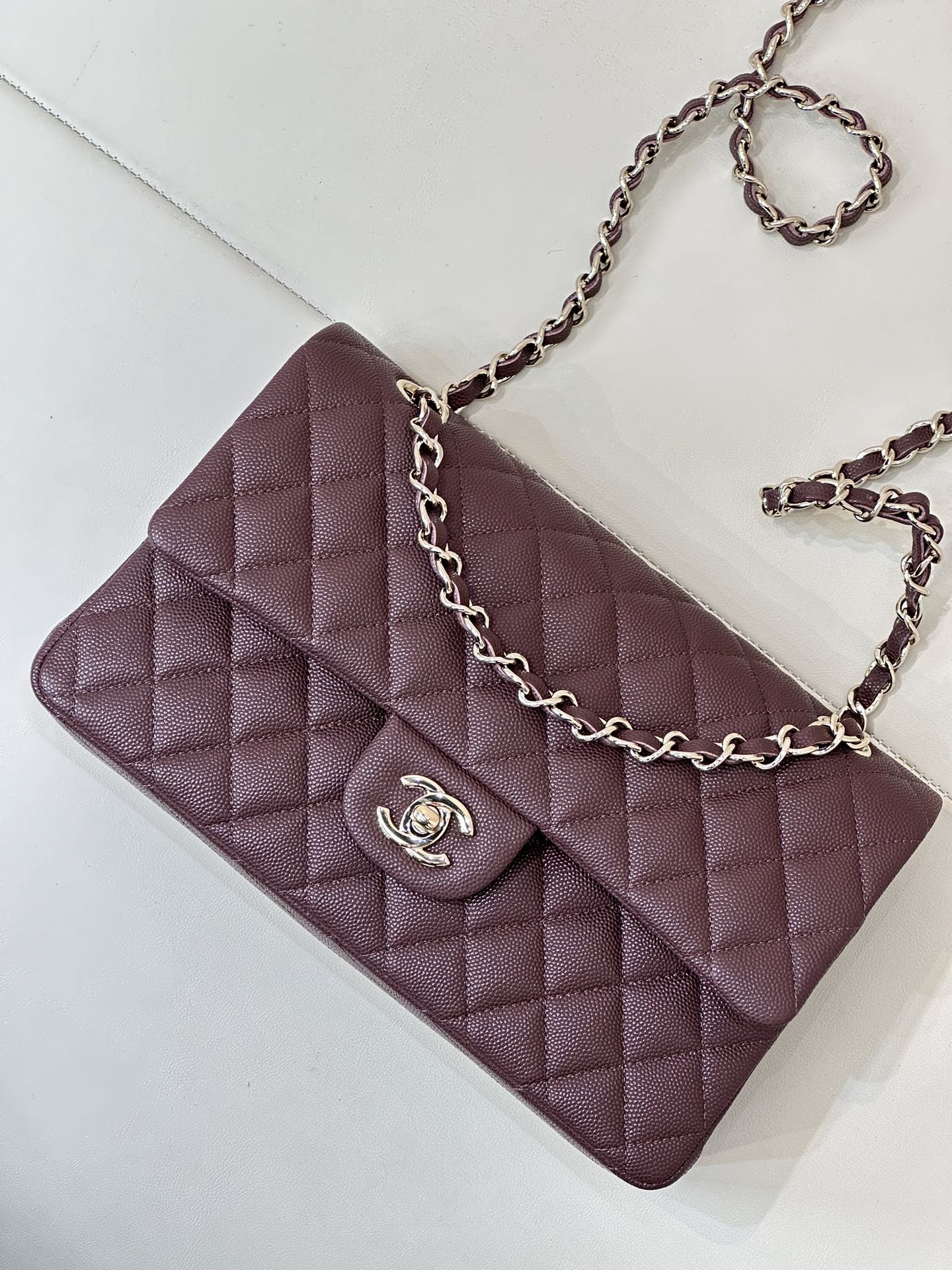 RABAT CLASSIQUE 25CM BORDEAUX CAVIAR QUINCAILLERIE OR CLAIR 