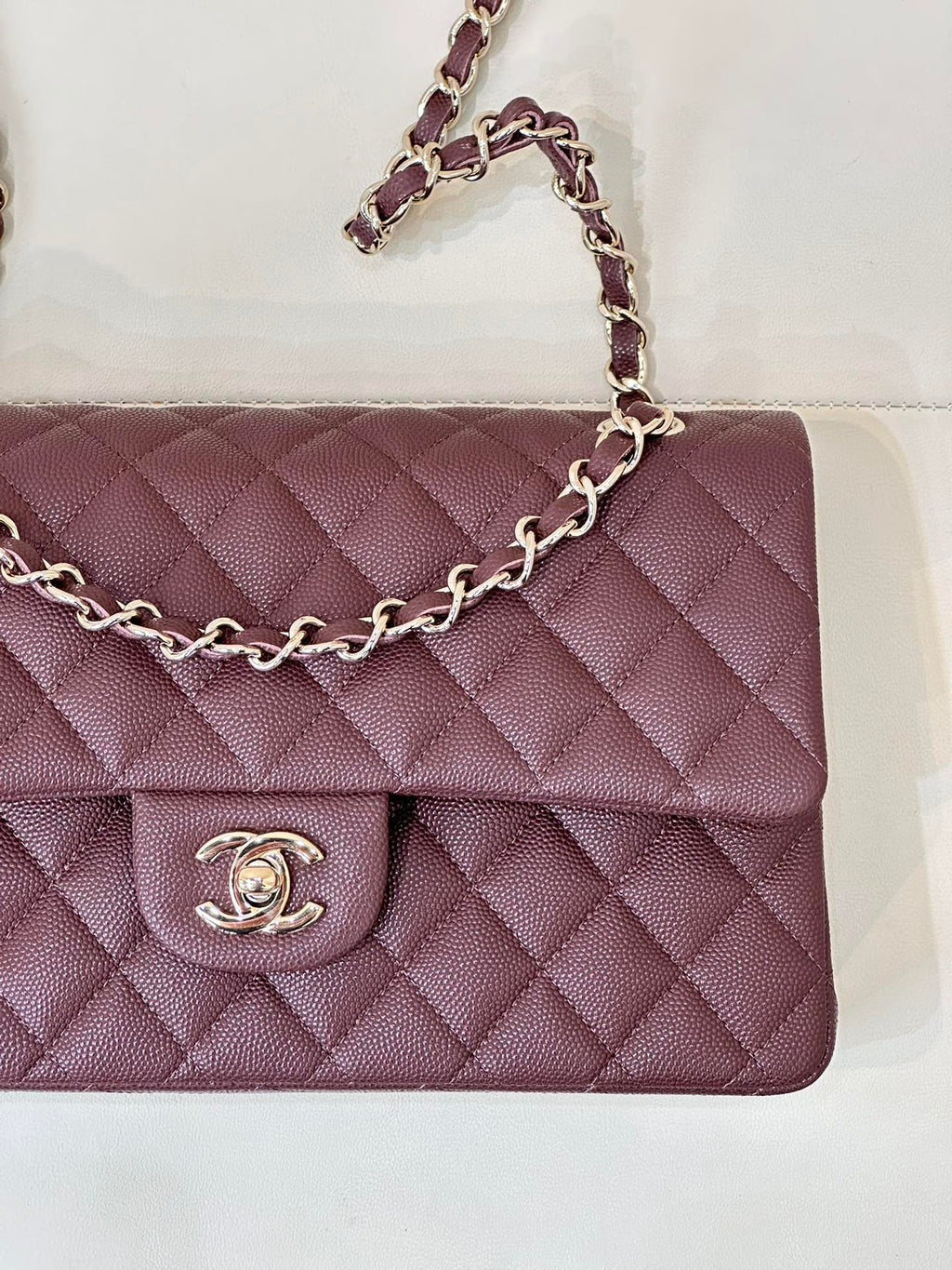 RABAT CLASSIQUE 25CM BORDEAUX CAVIAR QUINCAILLERIE OR CLAIR 
