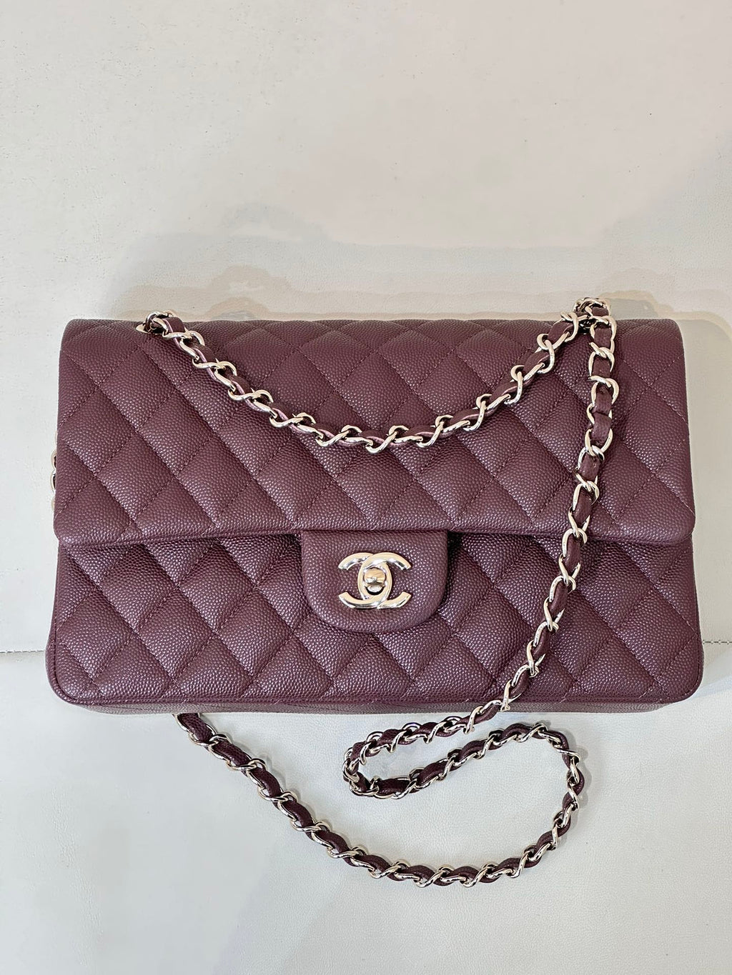 RABAT CLASSIQUE 23CM BORDEAUX CAVIAR QUINCAILLERIE OR CLAIR 