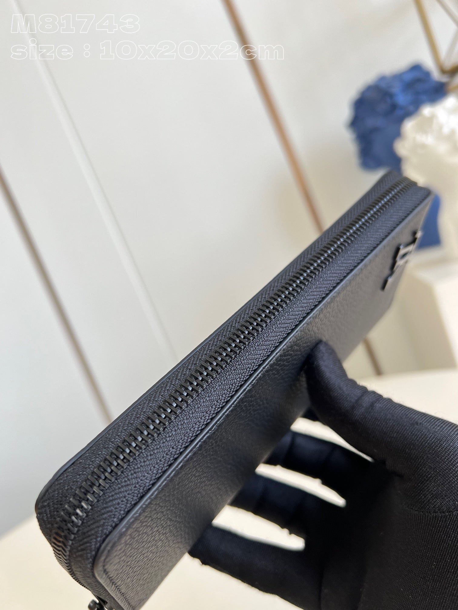 PORTEFEUILLE VERTICAL AÉROGRAMME ZIPPY 20 CM EN CUIR DE VEAU NOIR