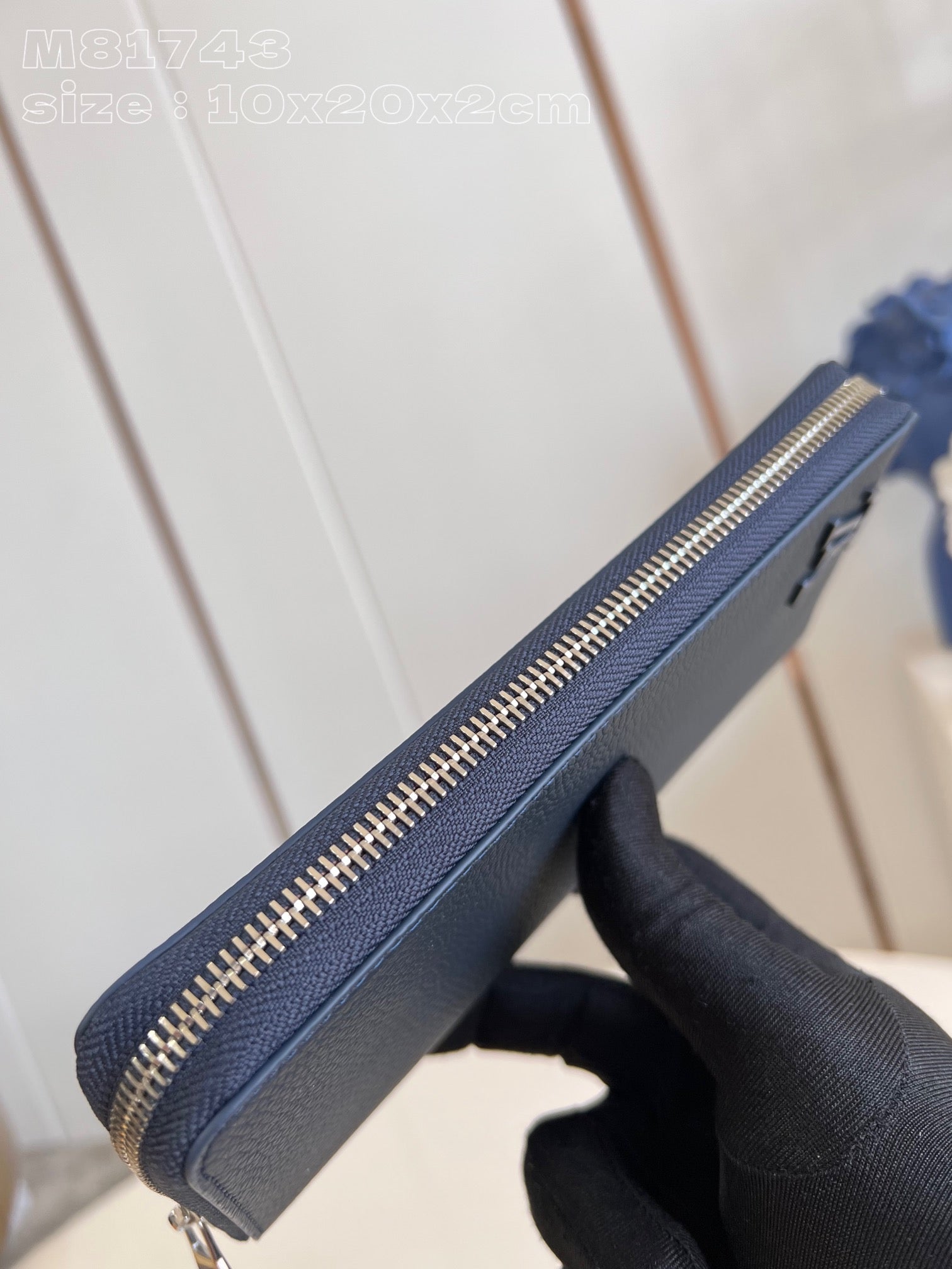 PORTEFEUILLE VERTICAL AÉROGRAMME ZIPPY 20 CM EN CUIR DE VEAU BLEU