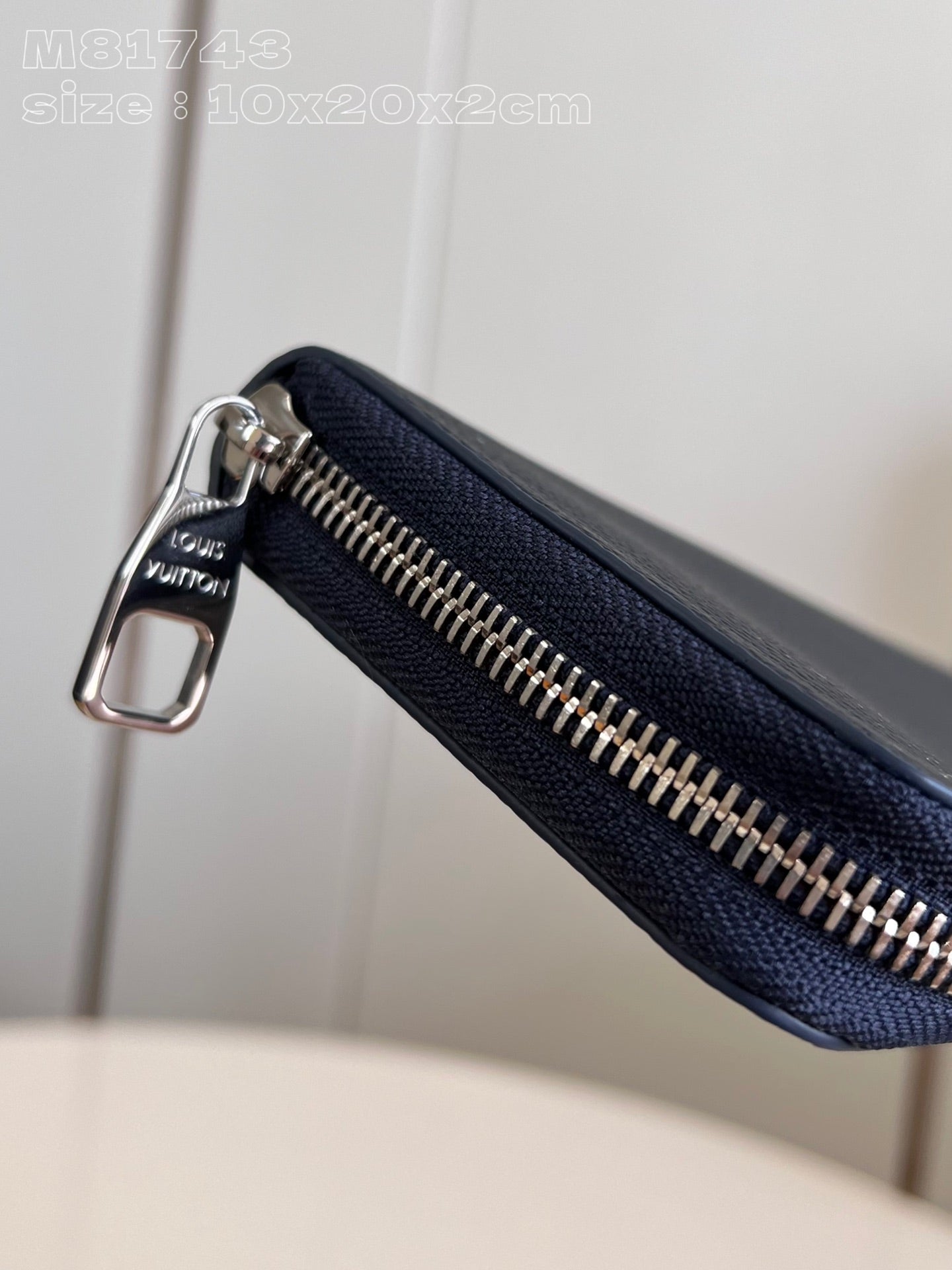 PORTEFEUILLE VERTICAL AÉROGRAMME ZIPPY 20 CM EN CUIR DE VEAU BLEU
