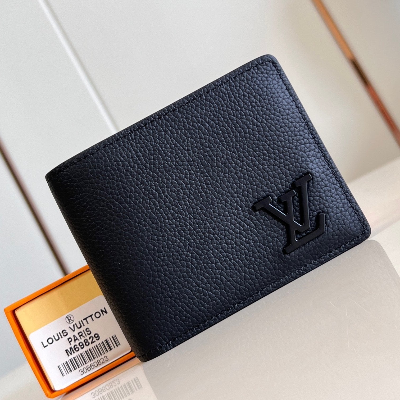 PORTEFEUILLE MULTIPLE AEROGRAM 10CM CUIR DE VEAU NOIR
