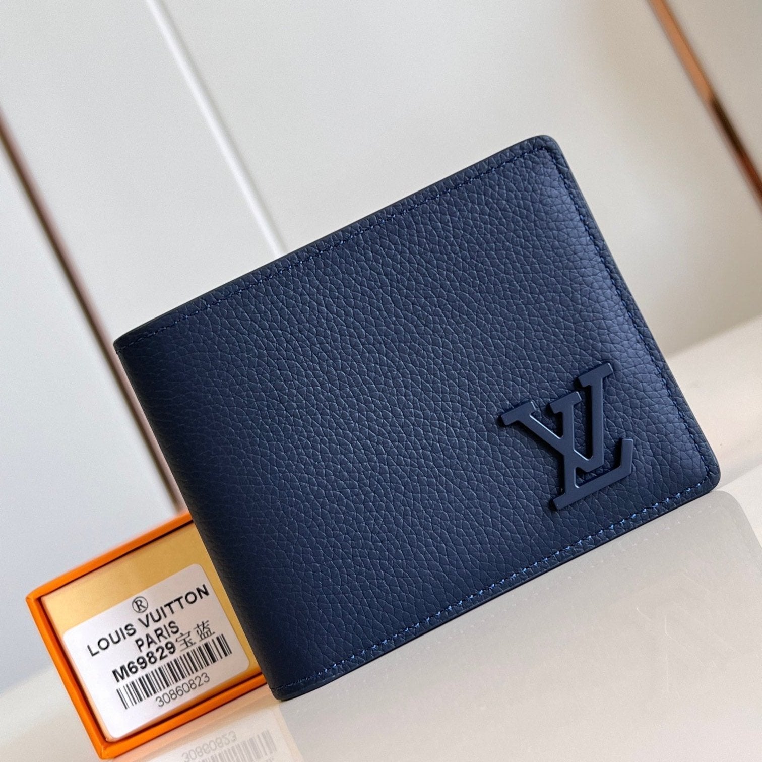 PORTEFEUILLE MULTIPLE AEROGRAM 10CM CUIR DE VEAU BLEU