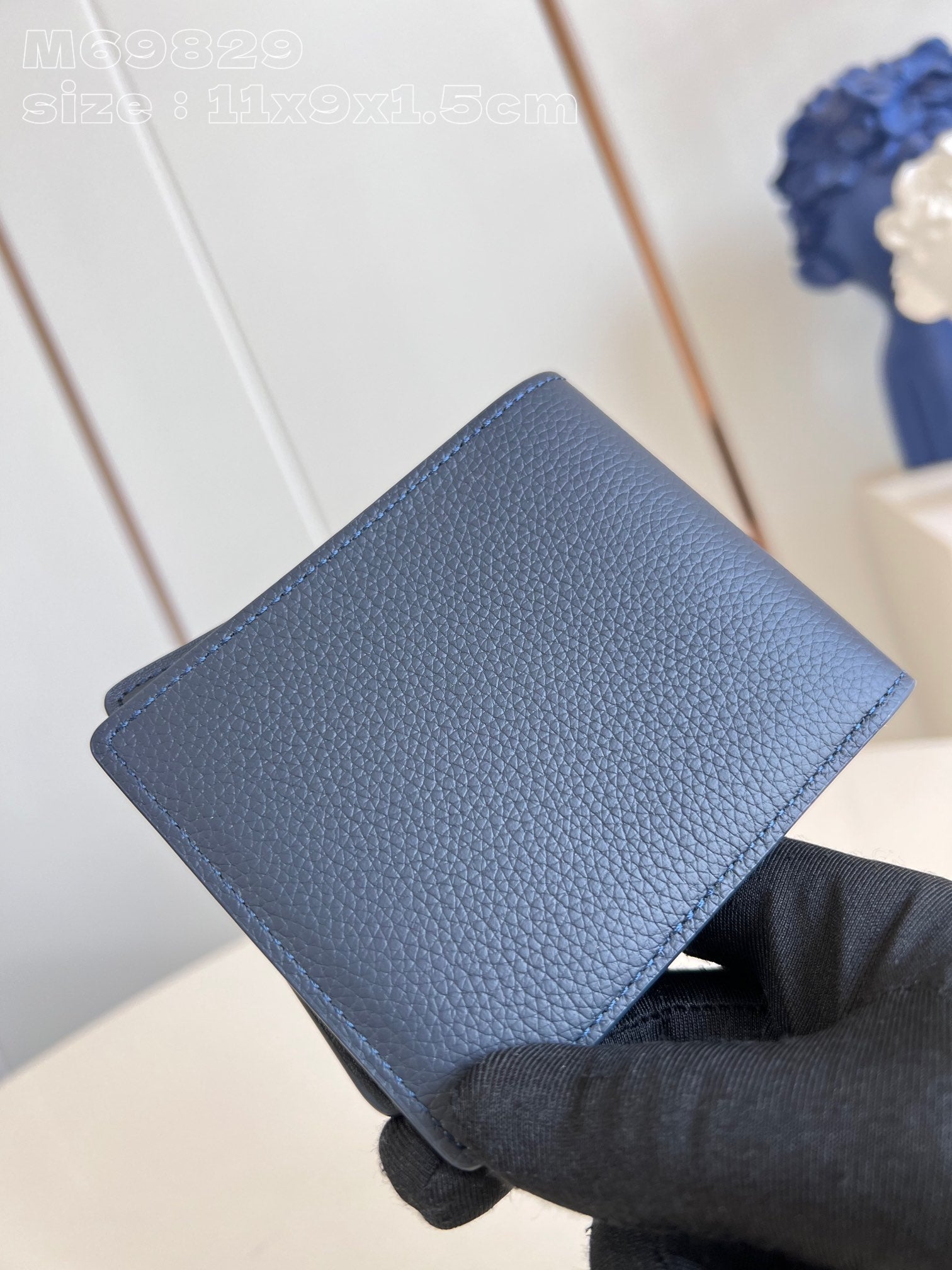 PORTEFEUILLE MULTIPLE AEROGRAM 10CM CUIR DE VEAU BLEU
