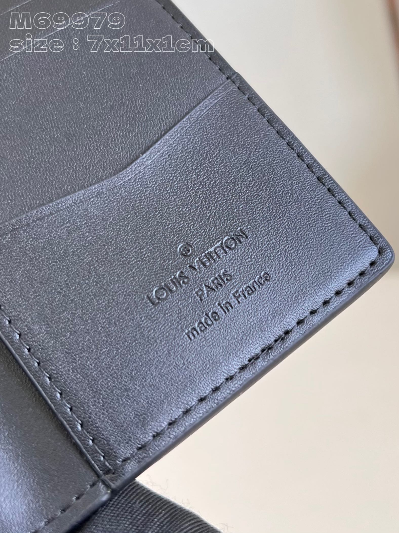 PORTEFEUILLE ORGANISATEUR DE POCHE AEROGRAM 11CM CUIR DE VEAU NOIR