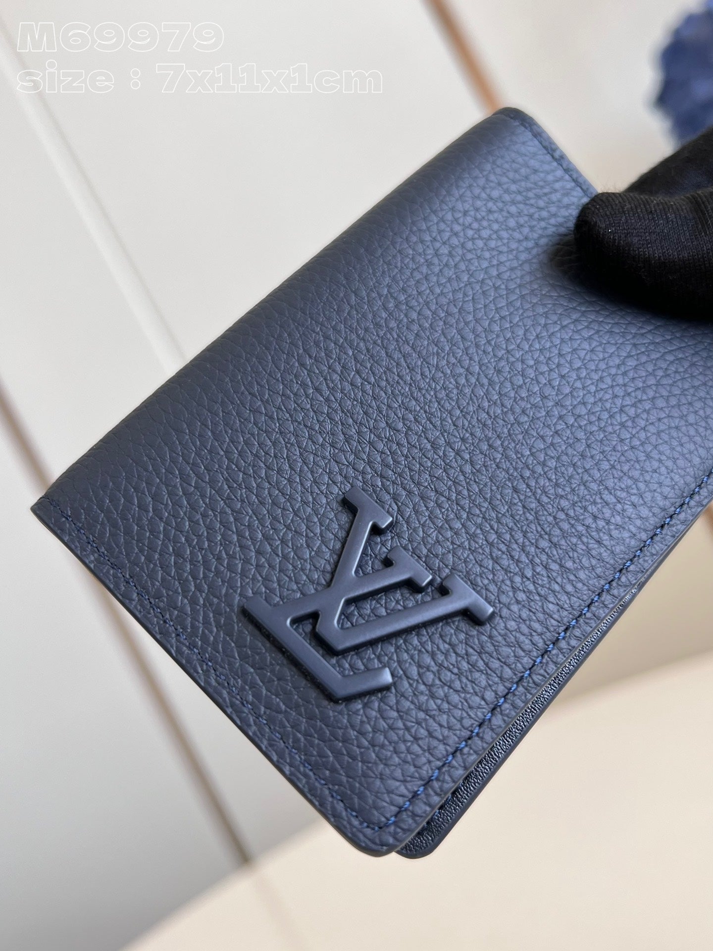 PORTEFEUILLE ORGANISATEUR DE POCHE AEROGRAM 11CM CUIR DE VEAU BLEU