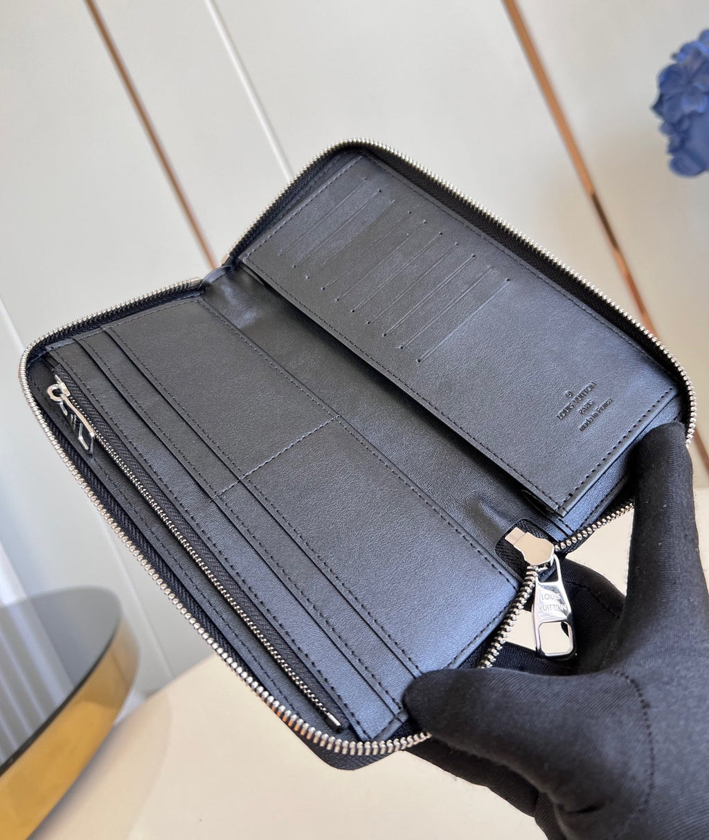 PORTEFEUILLE VERTICAL ZIPPY 20CM EN CUIR DE VEAU NOIR