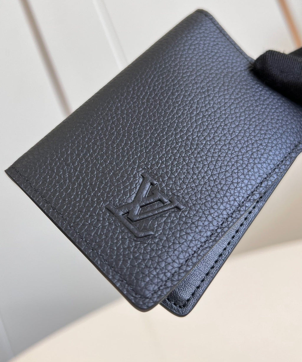 PORTEFEUILLE ORGANISATEUR DE POCHE 11CM EN CUIR DE VEAU NOIR