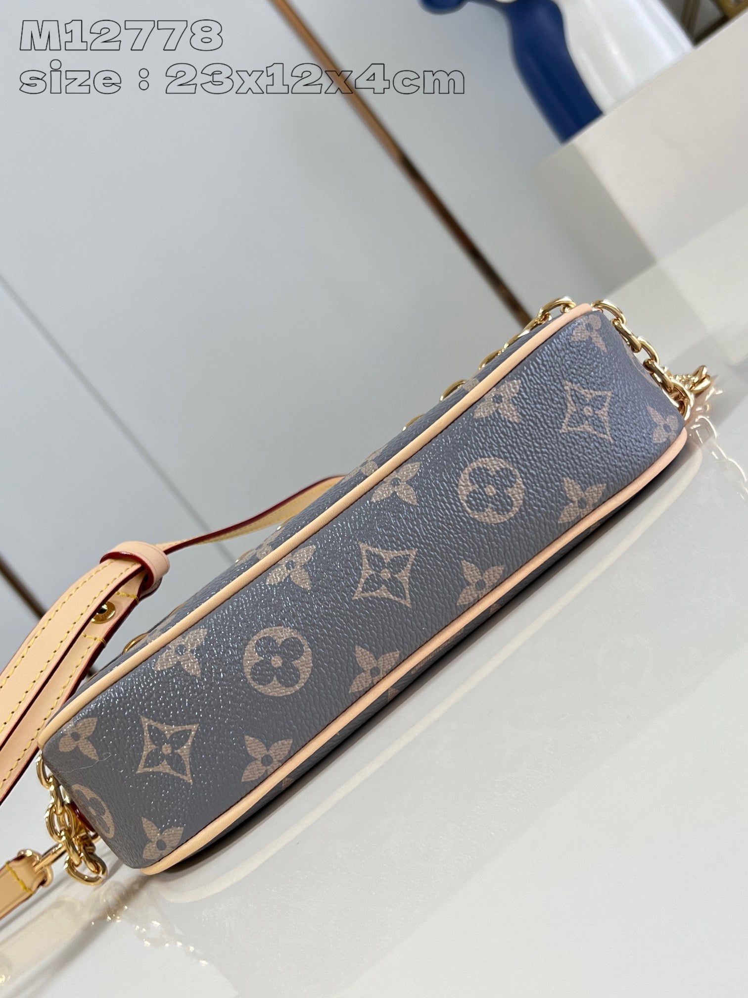 LV WOC IVY 23.5 TOILE À MONOGRAMME GRIS CÔTELÉ