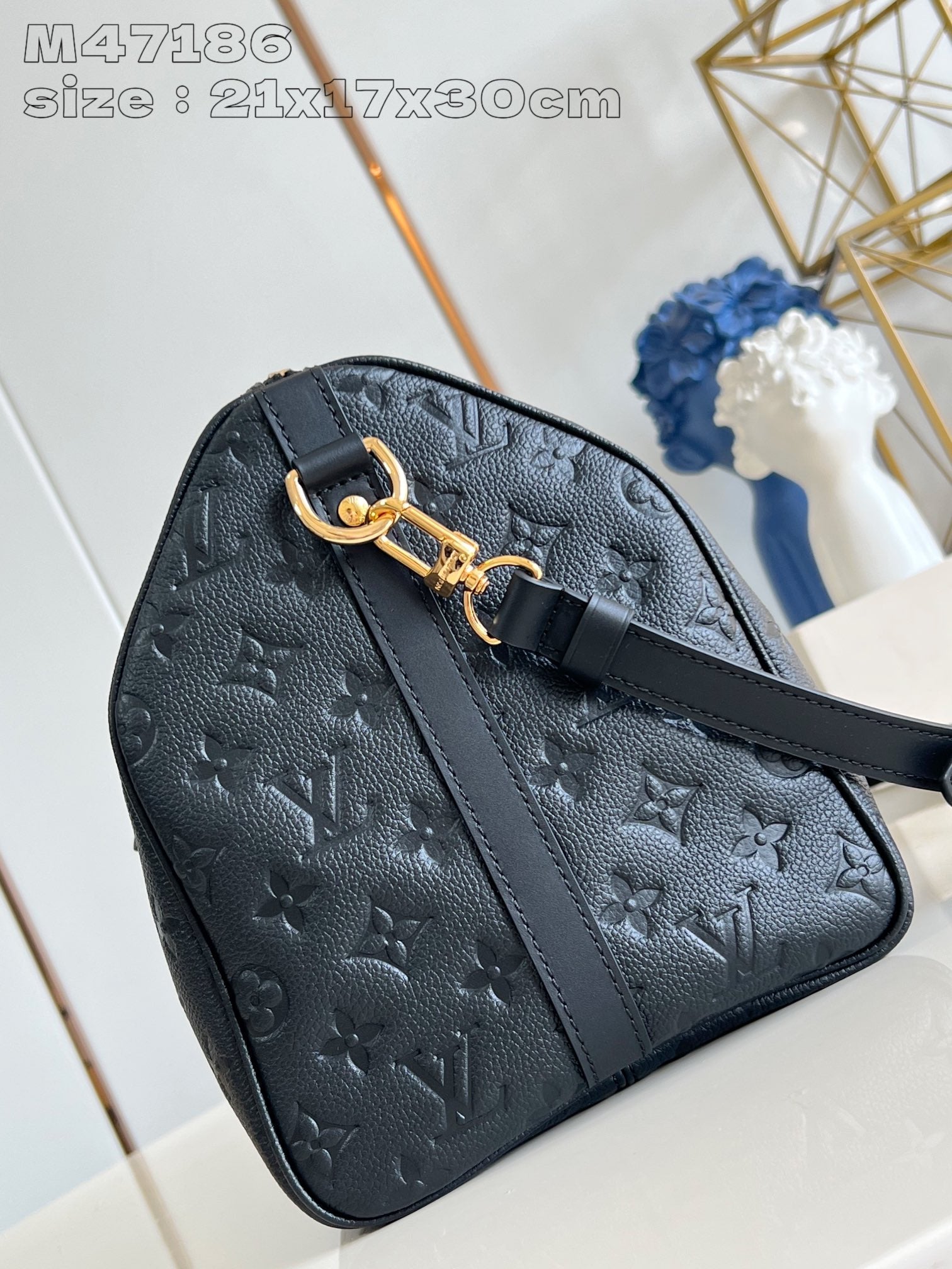 CUIR DE VACHE SPEEDY SOFT 30 NOIR MONOGRAMME EMPREINTE