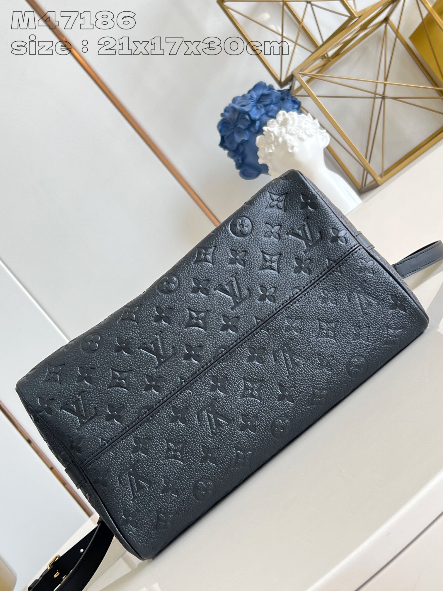CUIR DE VACHE SPEEDY SOFT 30 NOIR MONOGRAMME EMPREINTE